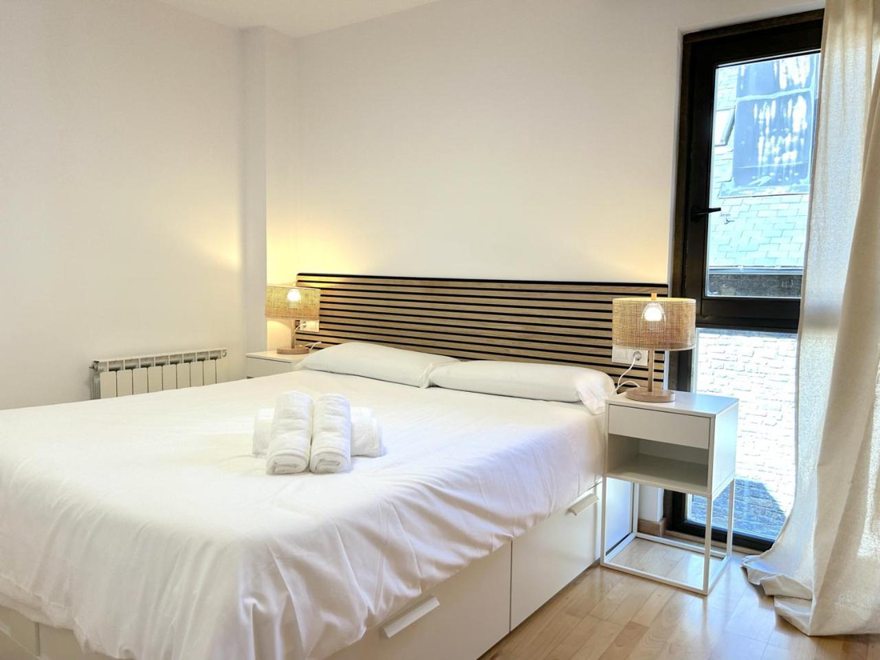 Modern I Familiar Apartament A Esterri D'Aneu By Rural D'Aneu Exterior photo